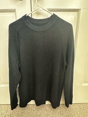 lululemon athletica Men's Charcoal Crewneck Knit Sweater